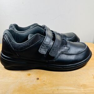 New Balance 813 Mens Shoes Black Walking Leather Comfort Sneakers Size 10.5 Wide